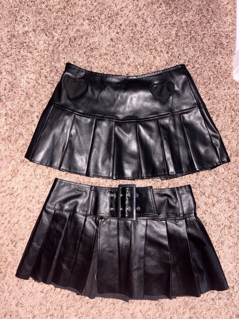 Black Faux Leather Pleated Mini Skirts